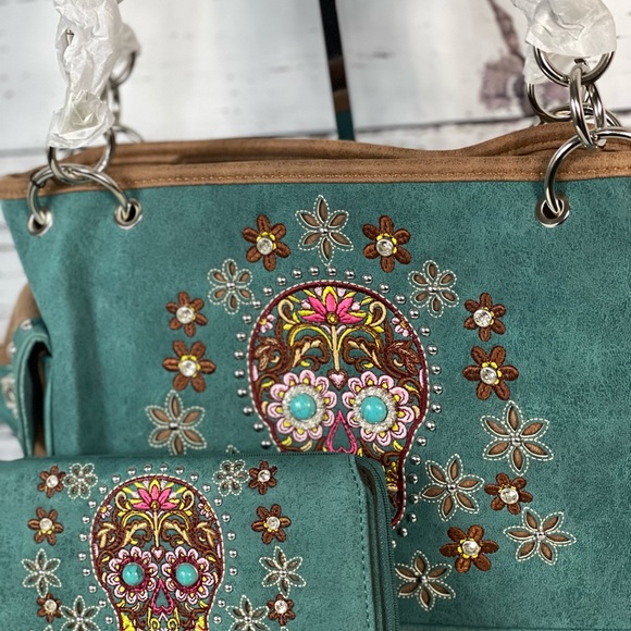 Montana West Sugar Skull Collection Concealed Carry Satchel + Wallet - Picture 7 of 10